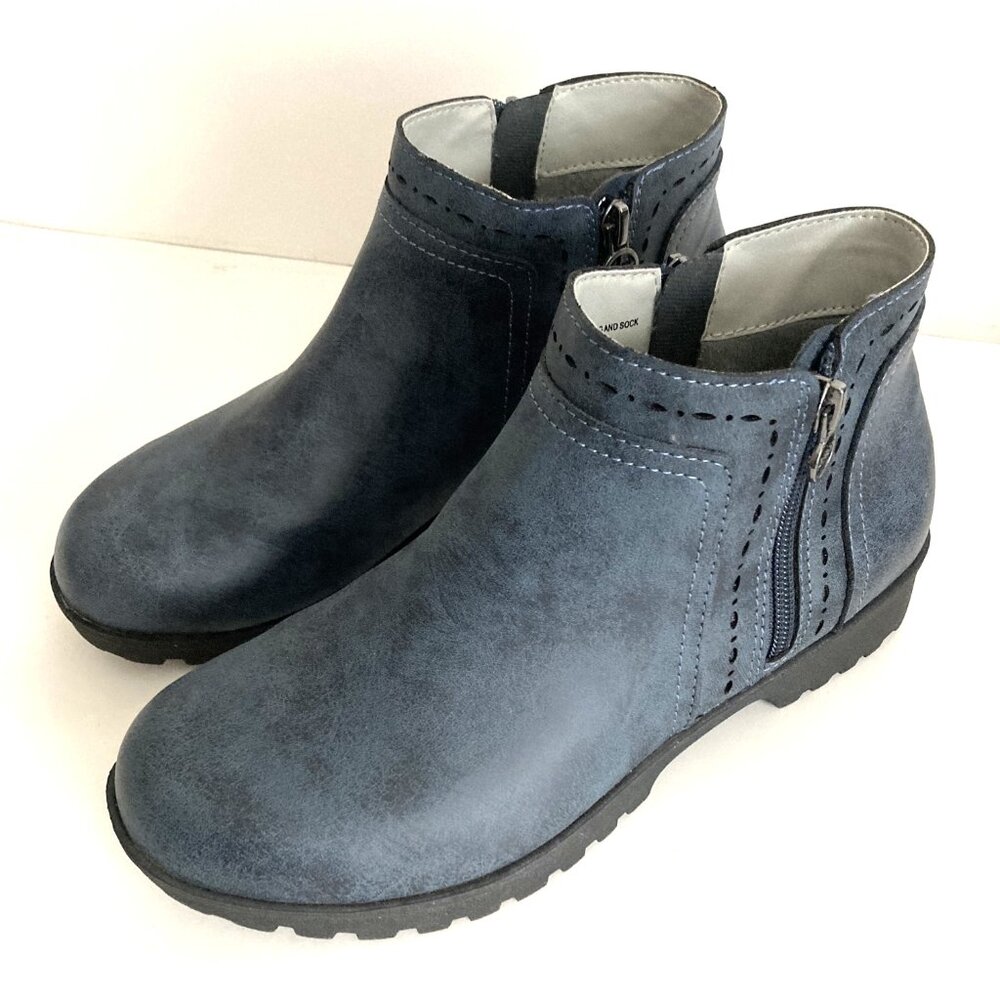 J Sport Jenna Ankle Boots/Dark Blue Faux Leather/Size 8M/Memory Foam